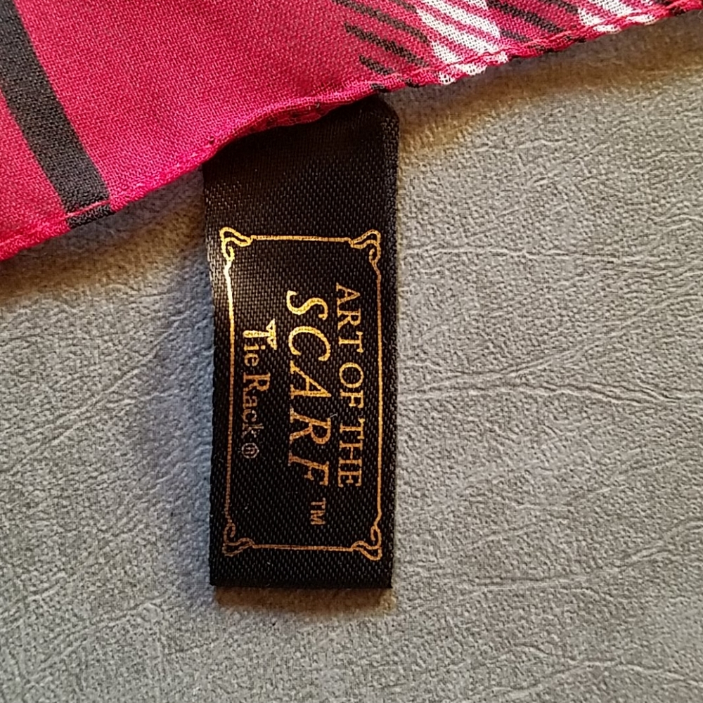 Tie Rack Scarf - Picture 2 of 3